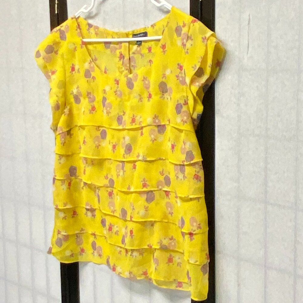 American Eagle Yellow Sheer Tiered Ruffle Cap Sleeve Back Button Top XL - Picture 4 of 13